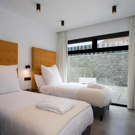 Villa Infinity *