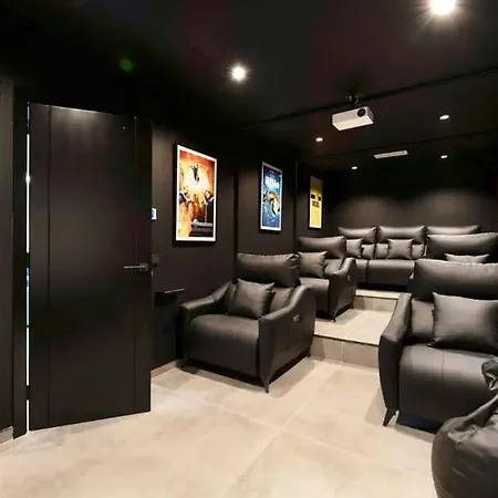 Infinity Villa *