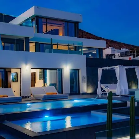 Villa Infinity *