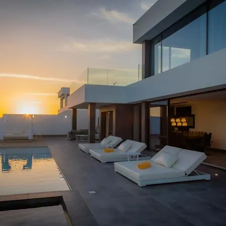 Infinity * Playa Blanca (Lanzarote)