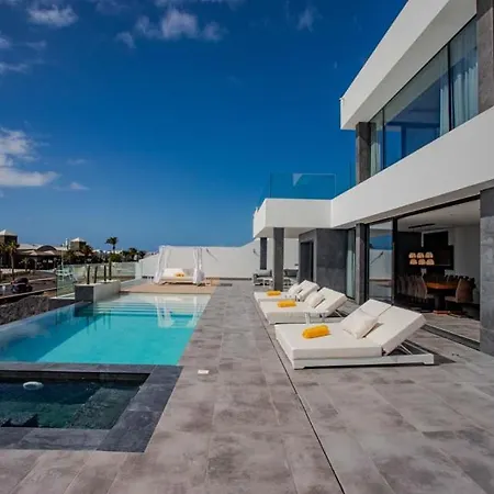 Villa Infinity